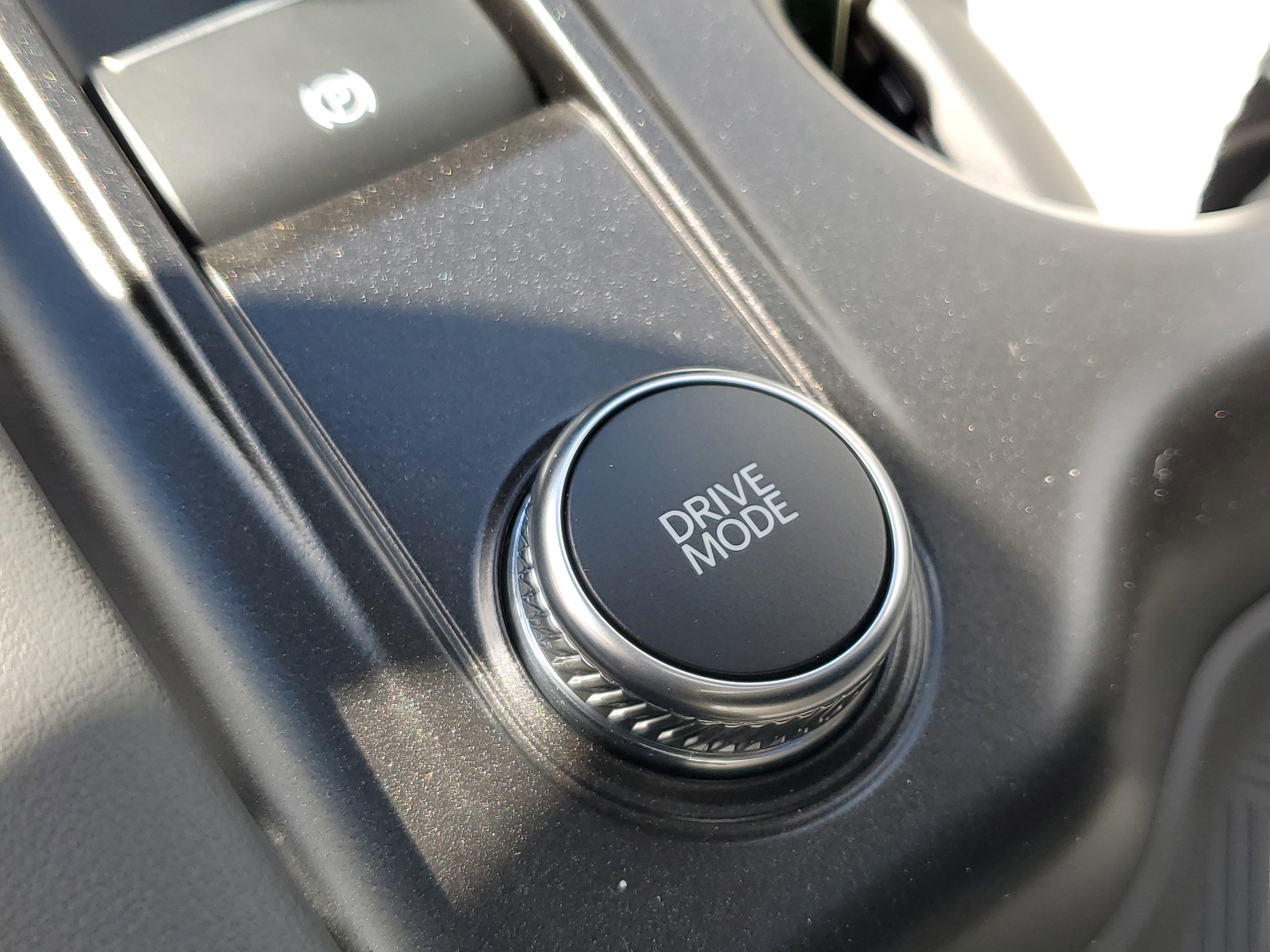 New 2025 Ford Explorer Active w/ Active Comfort Package image 32