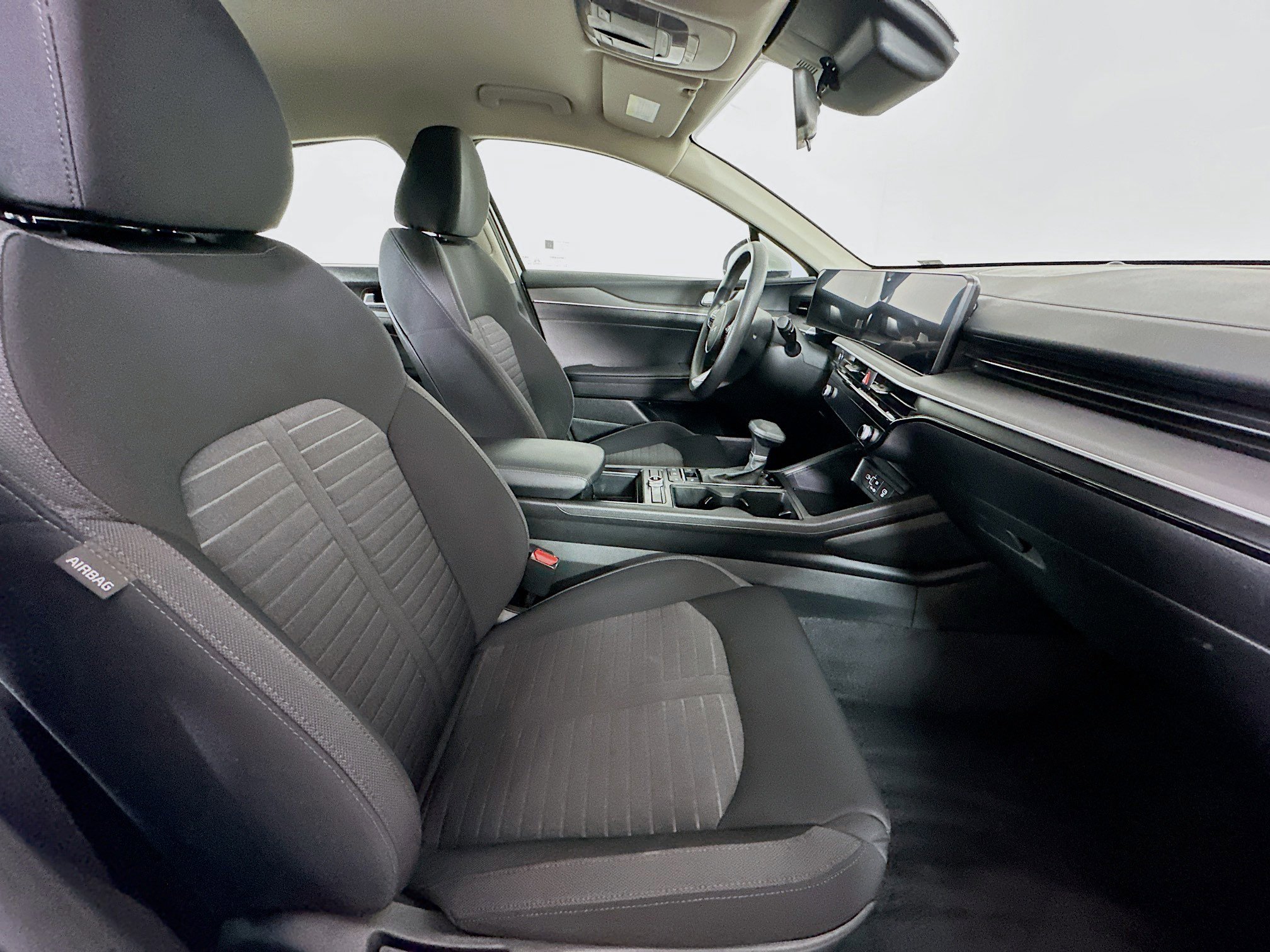 Used 2025 Kia K5 LXS image 29