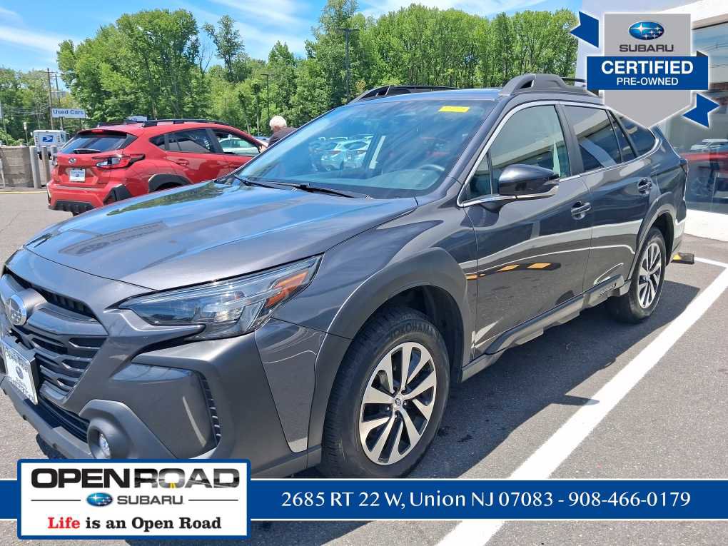 Used 2024 Subaru Outback Premium AWD/4WD image 3