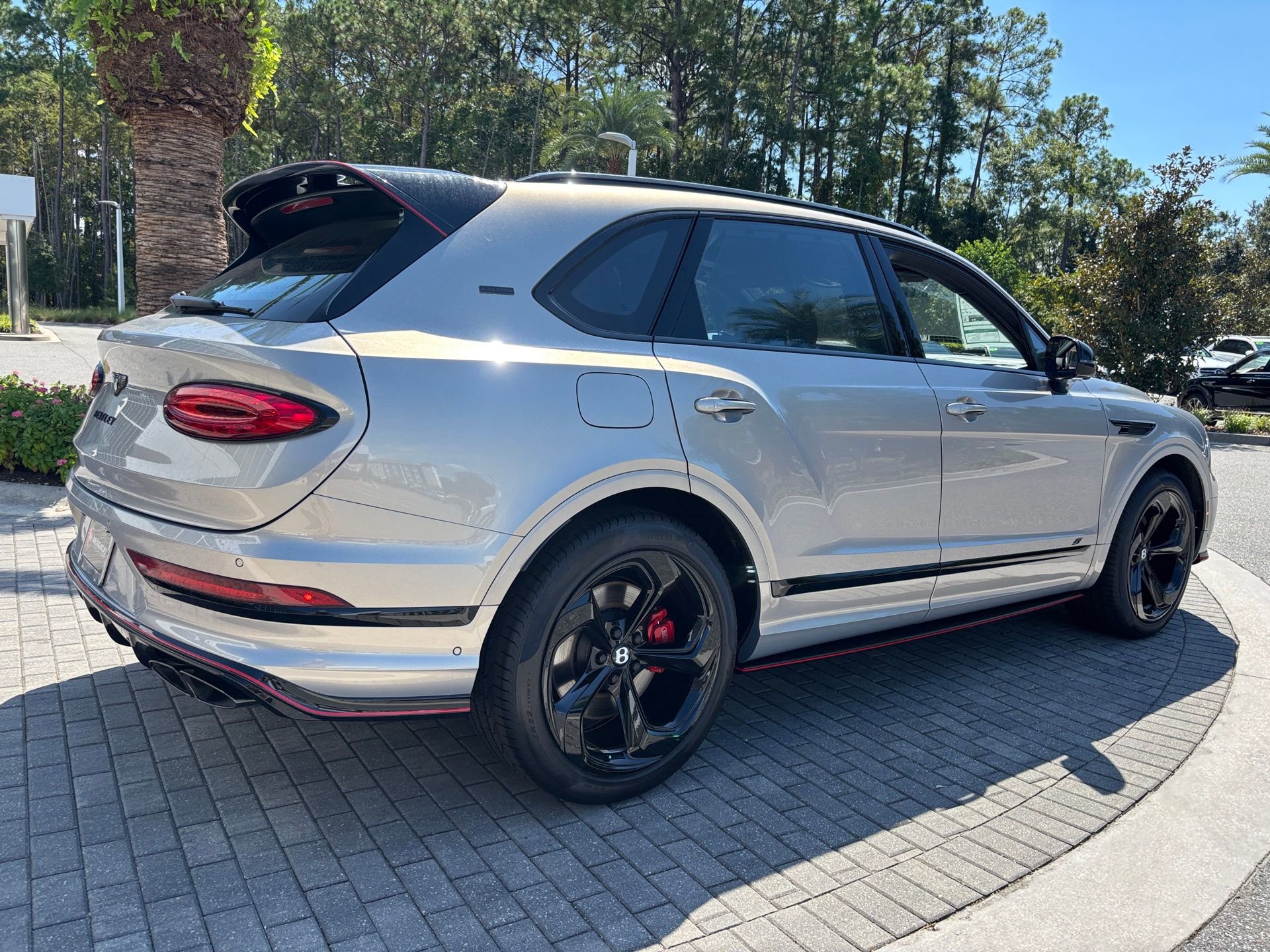 New 2025 Bentley Bentayga image 25