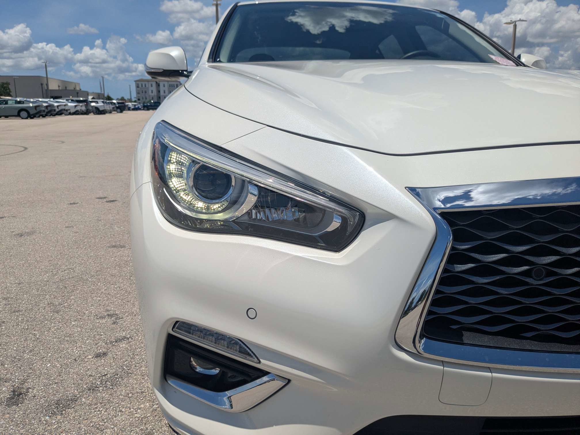 Used 2023 INFINITI Q50 Luxe w/ Cargo Package RWD image 9