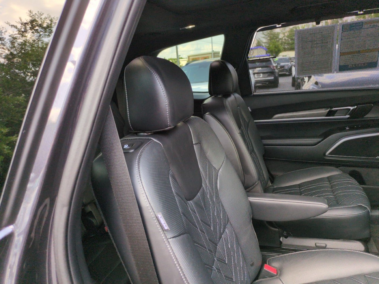 Certified 2025 Kia Telluride SX Prestige X-Line AWD/4WD image 36