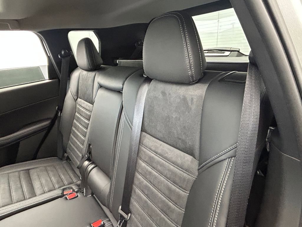 New 2026 Mitsubishi Outlander SE FWD image 30