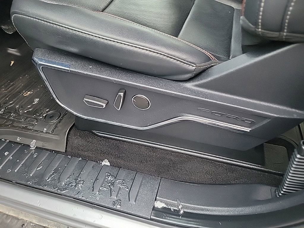 Certified 2022 Ford F150 Lariat w/ Equipment Group 502A High image 36