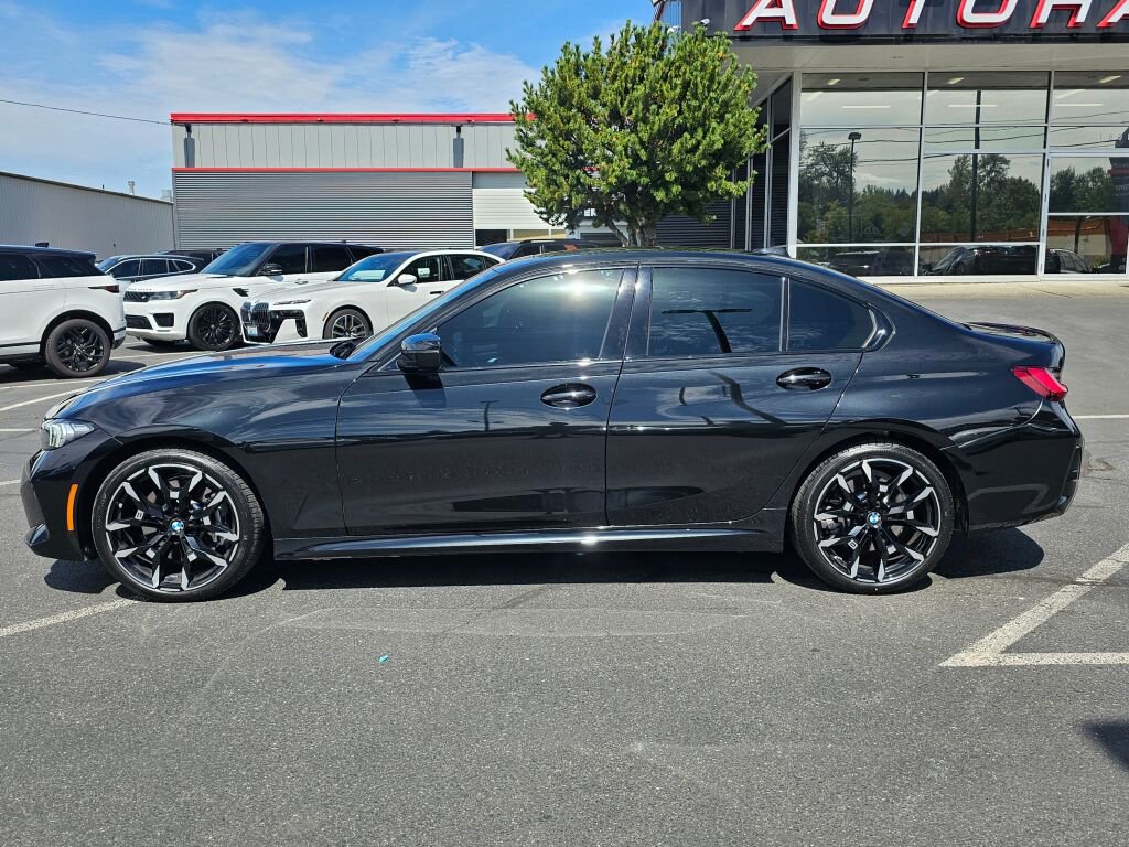 Used 2025 BMW 330i xDrive Sedan w/ M Sport Package image 8