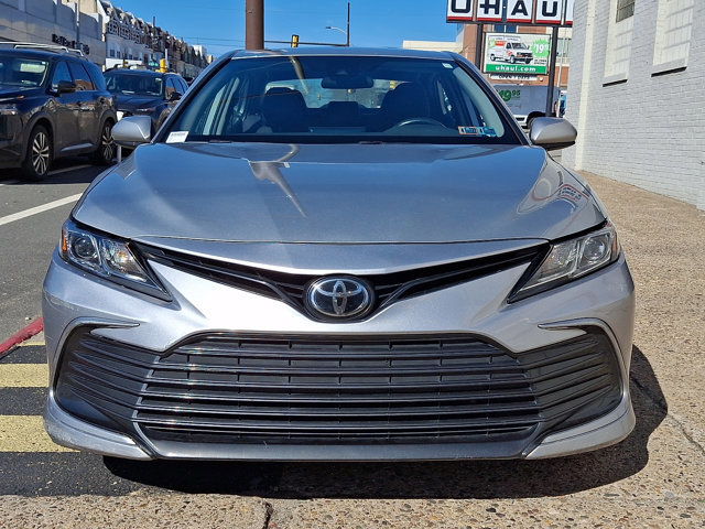 Used 2021 Toyota Camry LE FWD image 2
