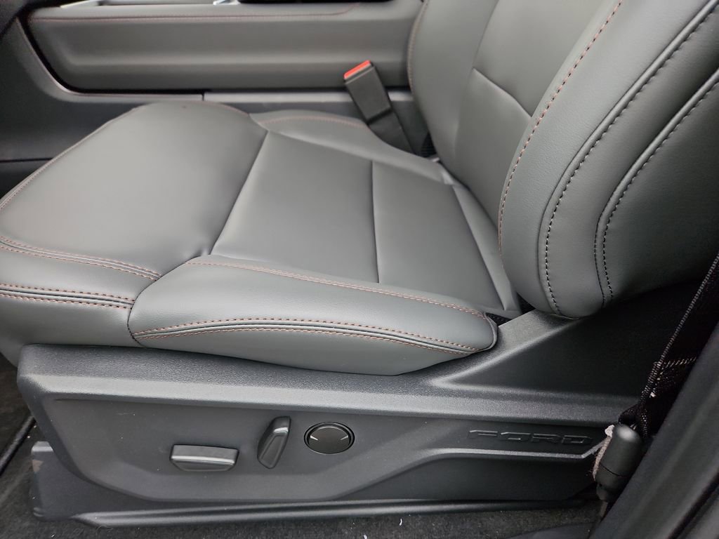 New 2025 Ford Expedition Max Active image 23