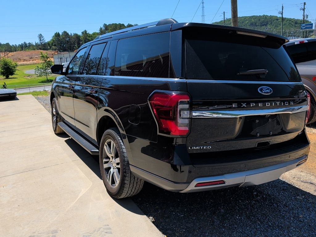 Used 2024 Ford Expedition Max Limited RWD image 4