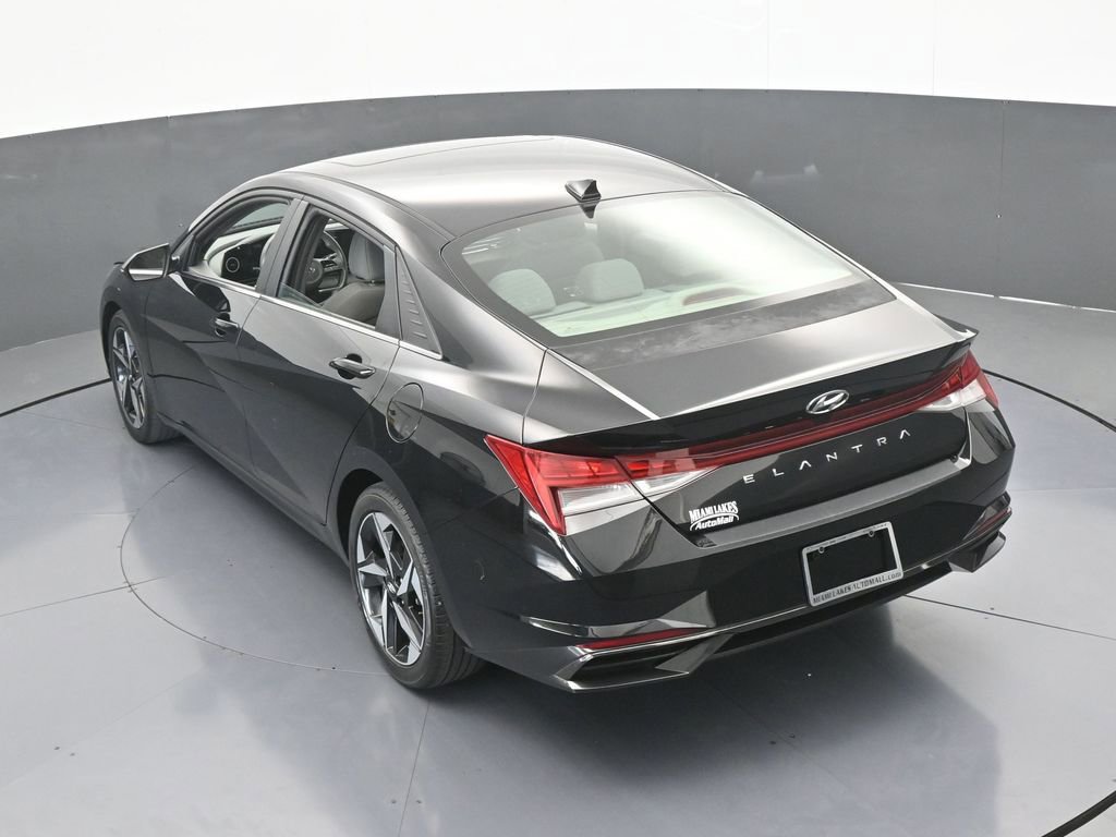 Used 2022 Hyundai Elantra SEL w/ Convenience + Premium Package image 48