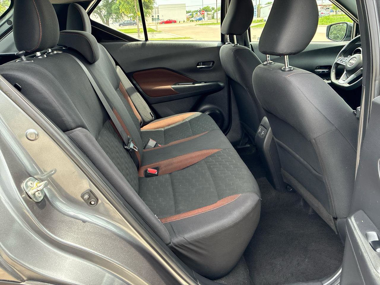 Used 2022 Nissan Kicks SR FWD image 31