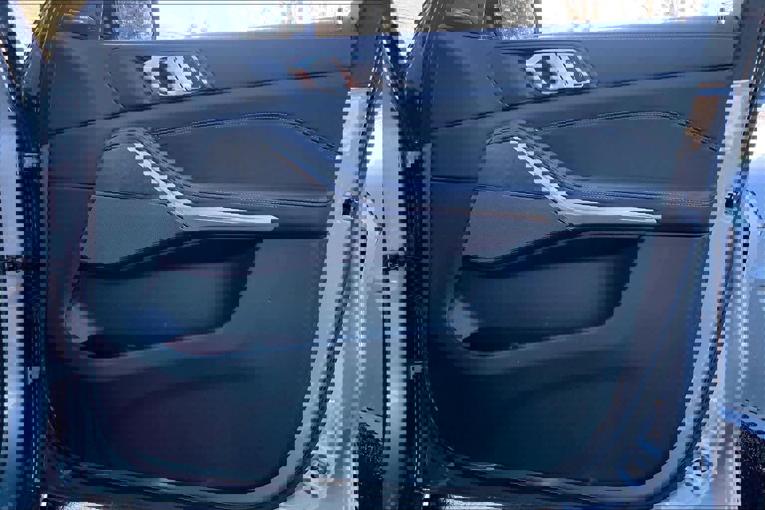 Certified 2025 BMW X5 xDrive40i w/ Premium Package image 22