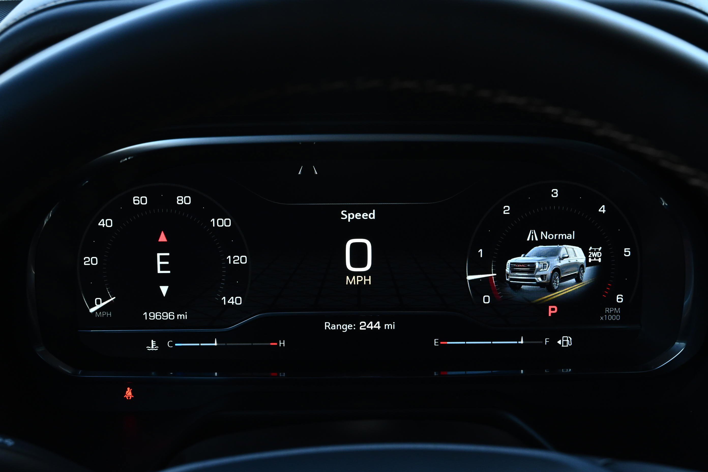 Used 2024 GMC Yukon AT4 w/ Technology Package image 16