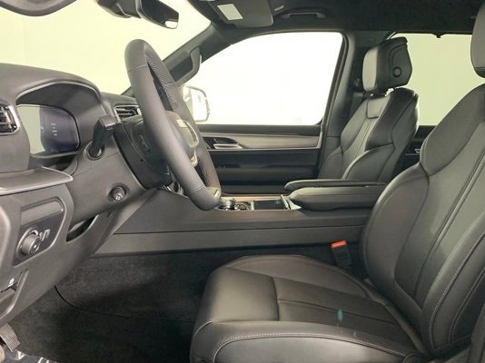 New 2025 Jeep Wagoneer Series II w/ Convenience Group I image 9