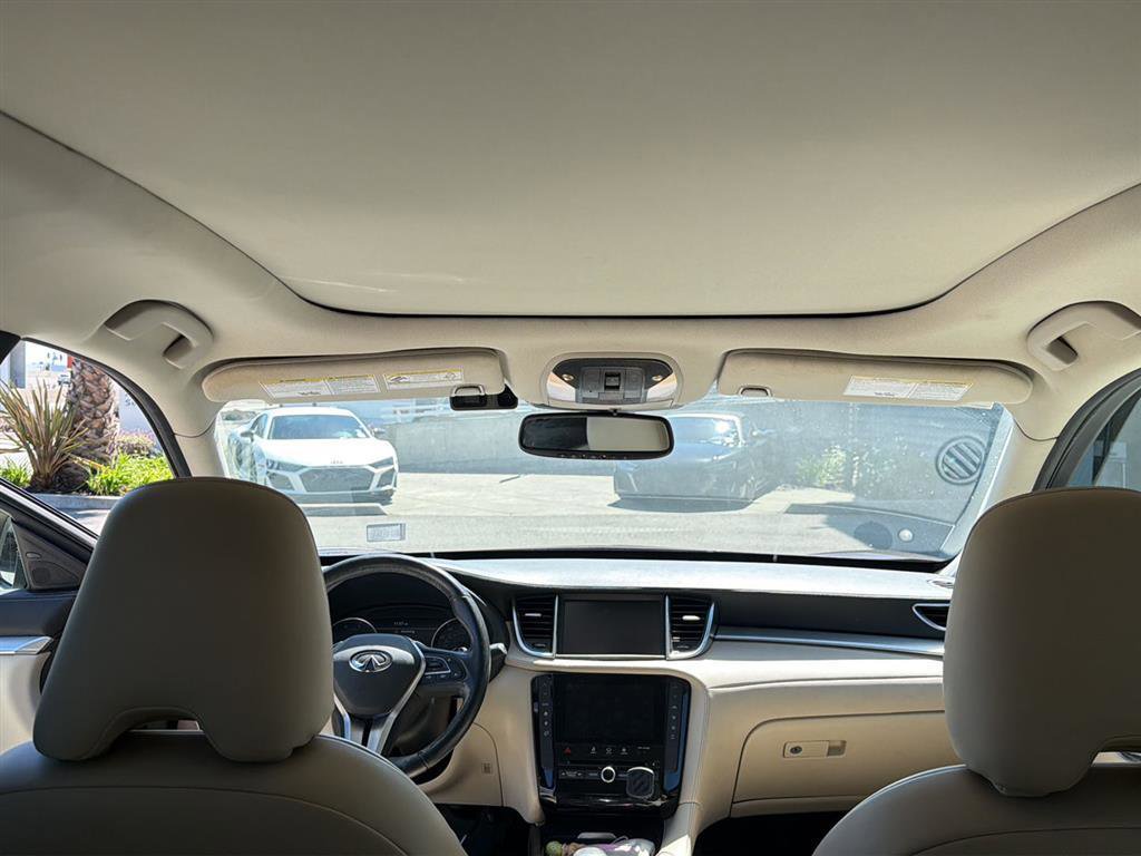 Used 2019 INFINITI QX50 Essential w/ Premium Audio Package image 15