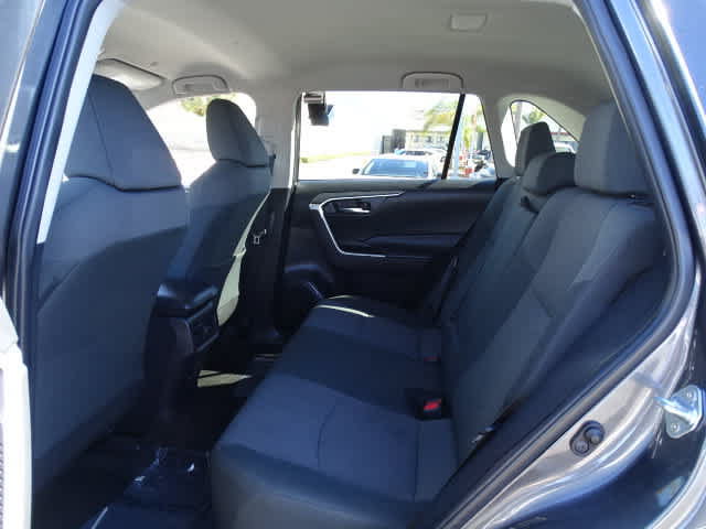 Used 2024 Toyota RAV4 XLE FWD image 21