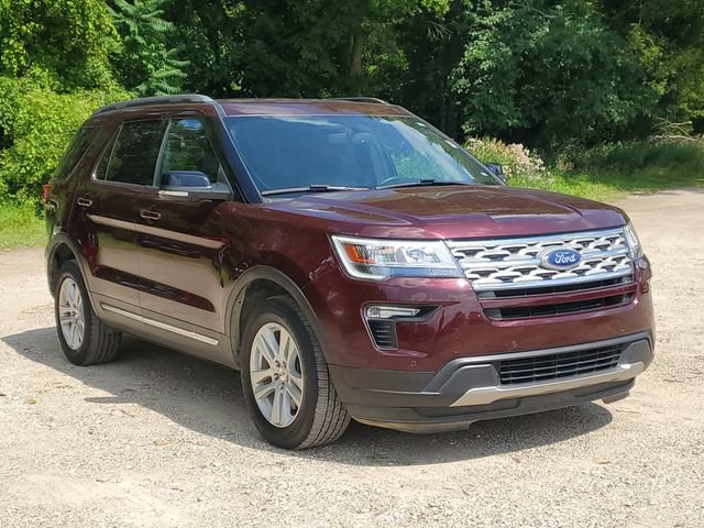 Used 2018 Ford Explorer XLT w/ Equipment Group 202A AWD/4WD image 1