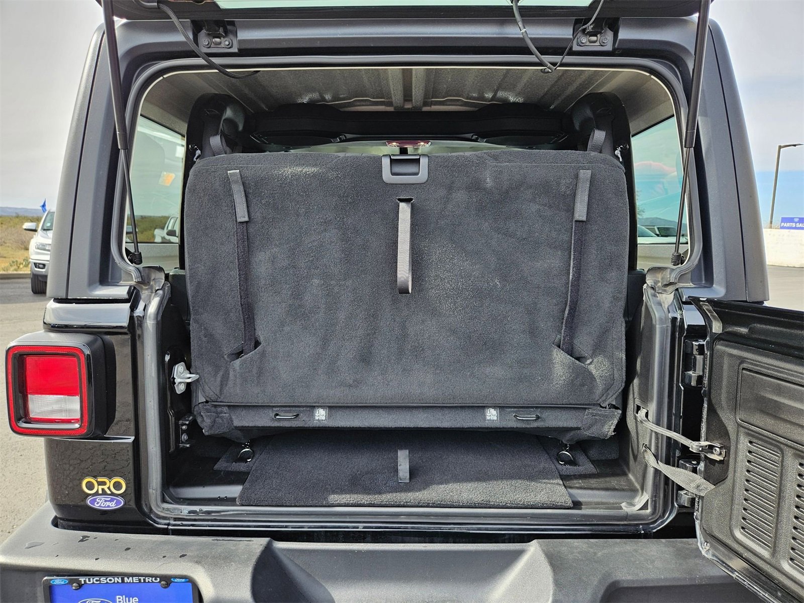 Used 2022 Jeep Wrangler Sport image 7