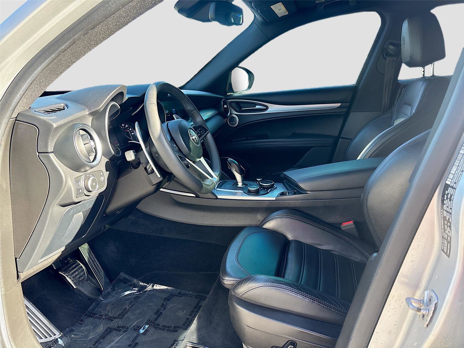 Used 2018 Alfa Romeo Stelvio Ti Sport image 24