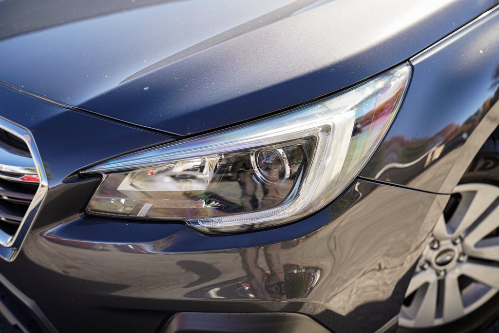 Used 2019 Subaru Outback 2.5i Premium image 3