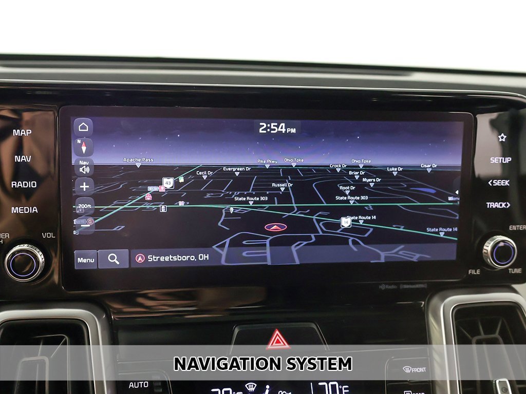 Used 2022 Kia Sorento EX w/ Panoramic Sunroof Package image 3