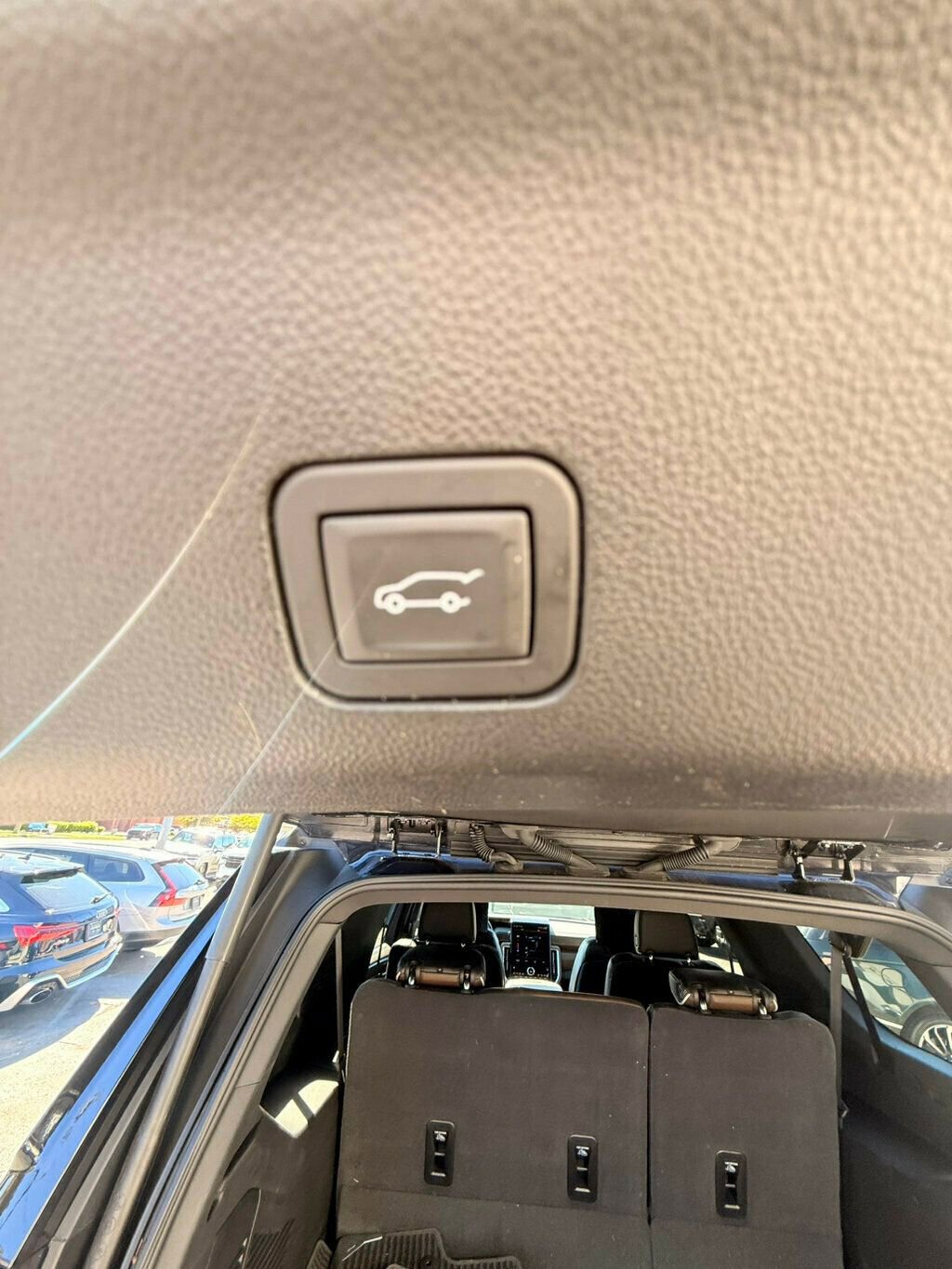 Used 2025 GMC Yukon XL Denali Ultimate image 19