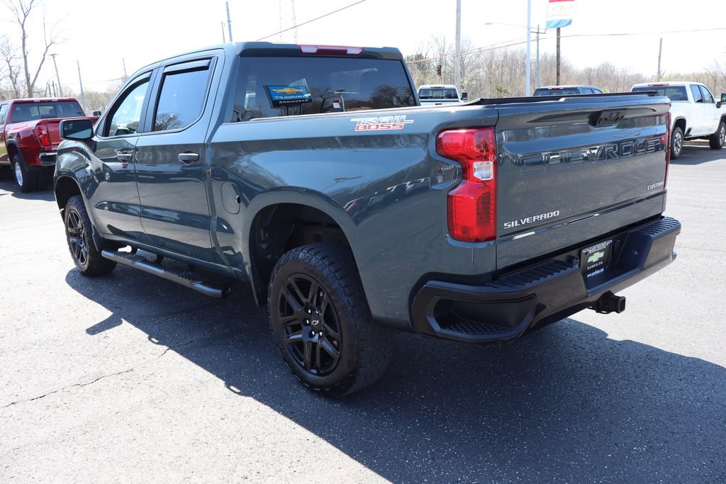 Certified 2025 Chevrolet Silverado 1500 Custom Trail Boss AWD/4WD image 3