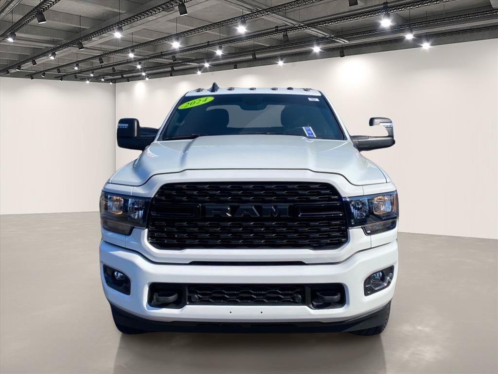 Used 2024 RAM 3500 Big Horn w/ Night Edition AWD/4WD image 2