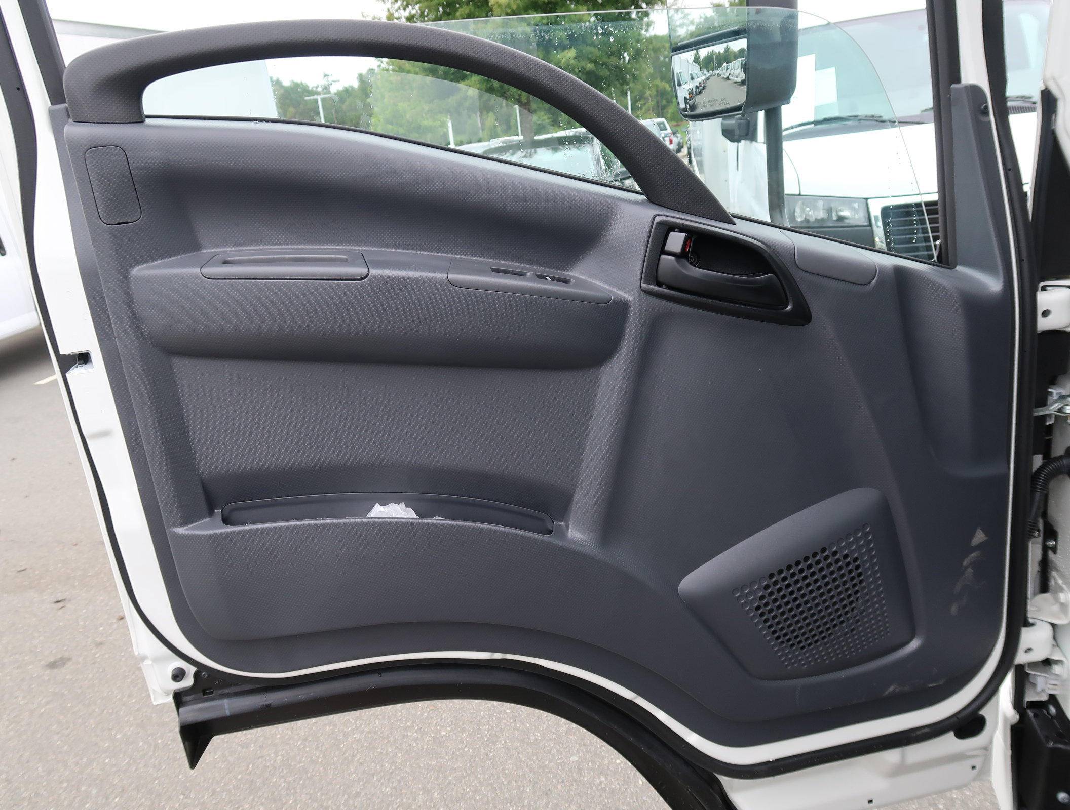 New 2025 Chevrolet Low Cab Forward image 8