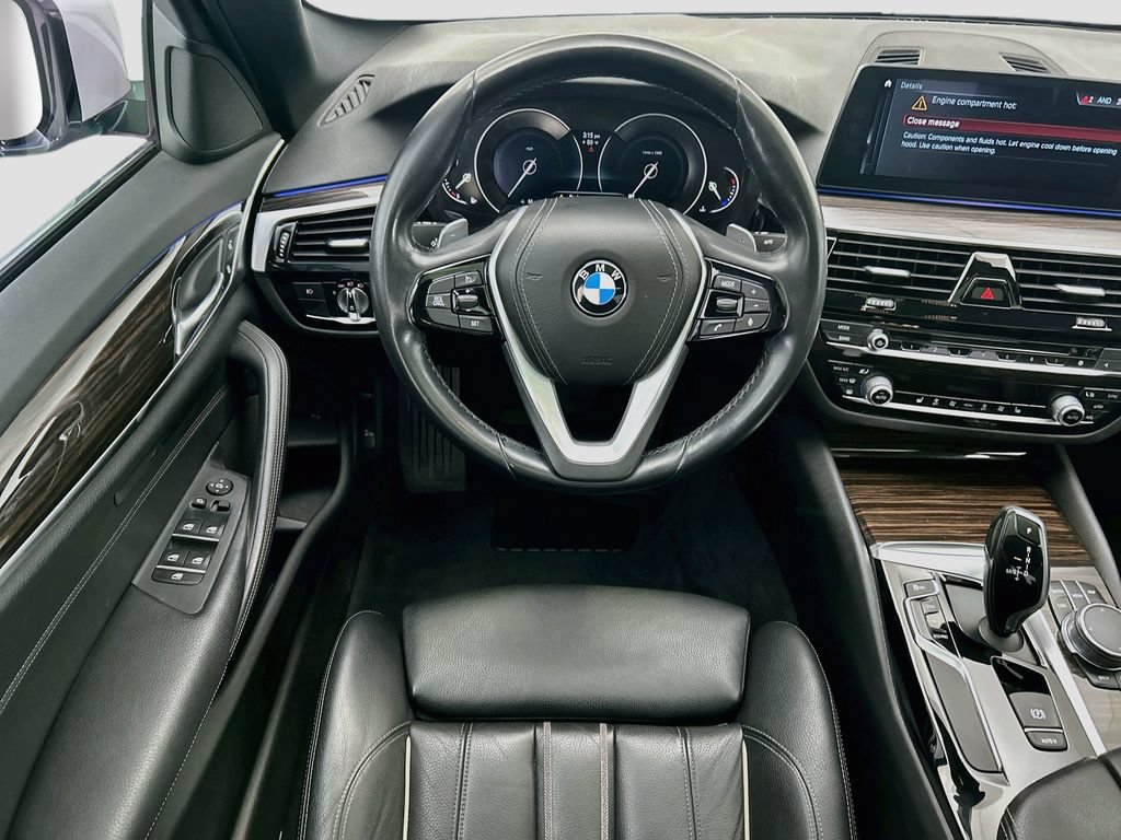 Used 2017 BMW 530i RWD image 10