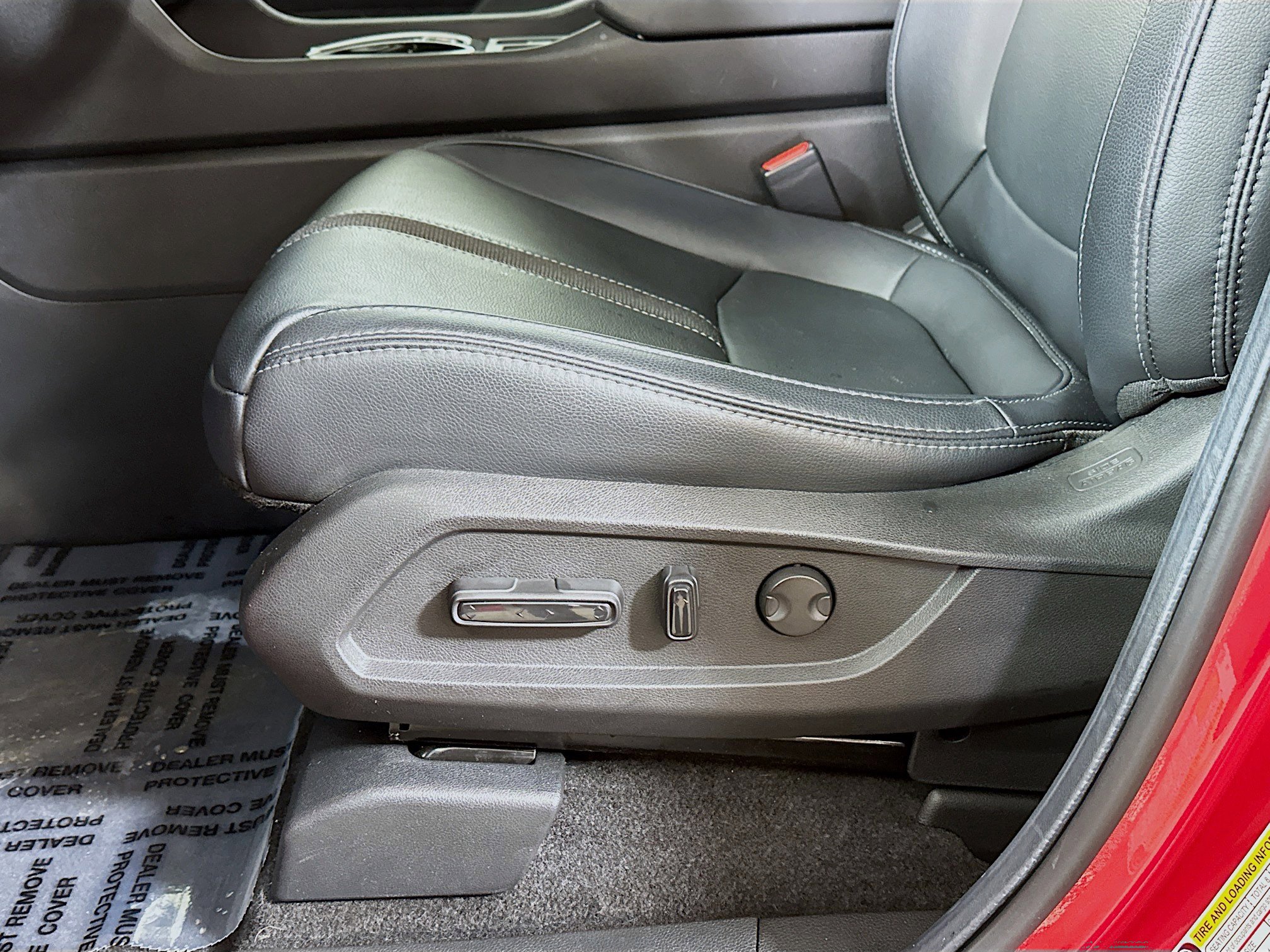 Used 2025 Honda Pilot Touring image 19