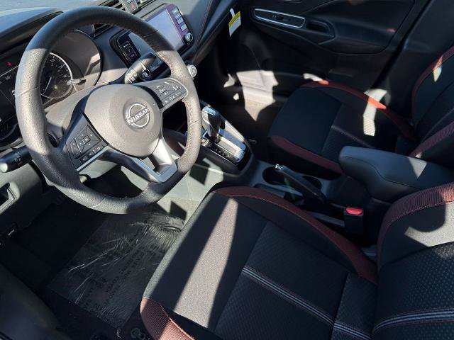 New 2025 Nissan Versa SR w/ Trunk Package FWD image 16