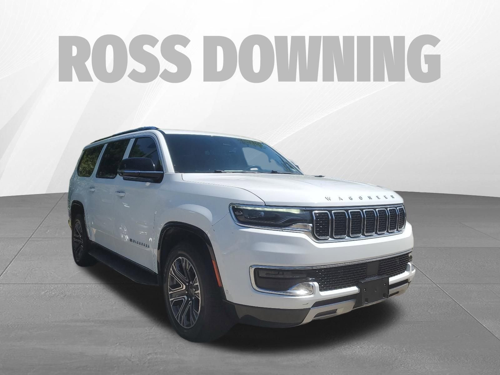 Used 2023 Jeep Wagoneer L Series II image 3