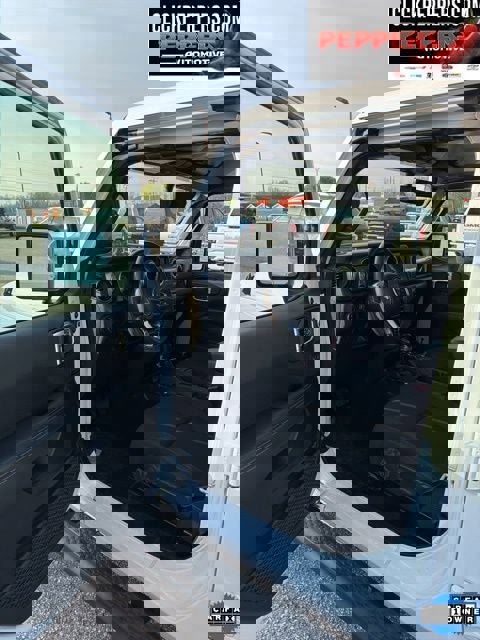 Used 2023 Jeep Gladiator Overland image 6