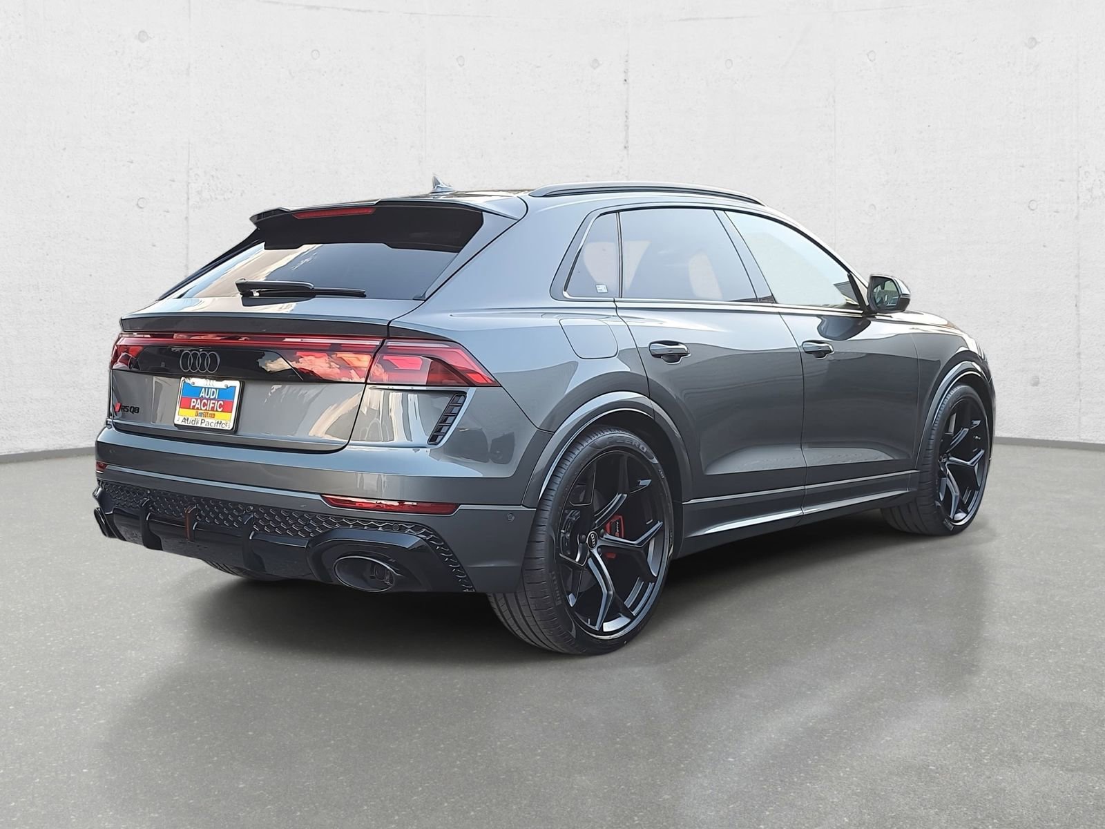 New 2025 Audi RS Q8 performance image 5