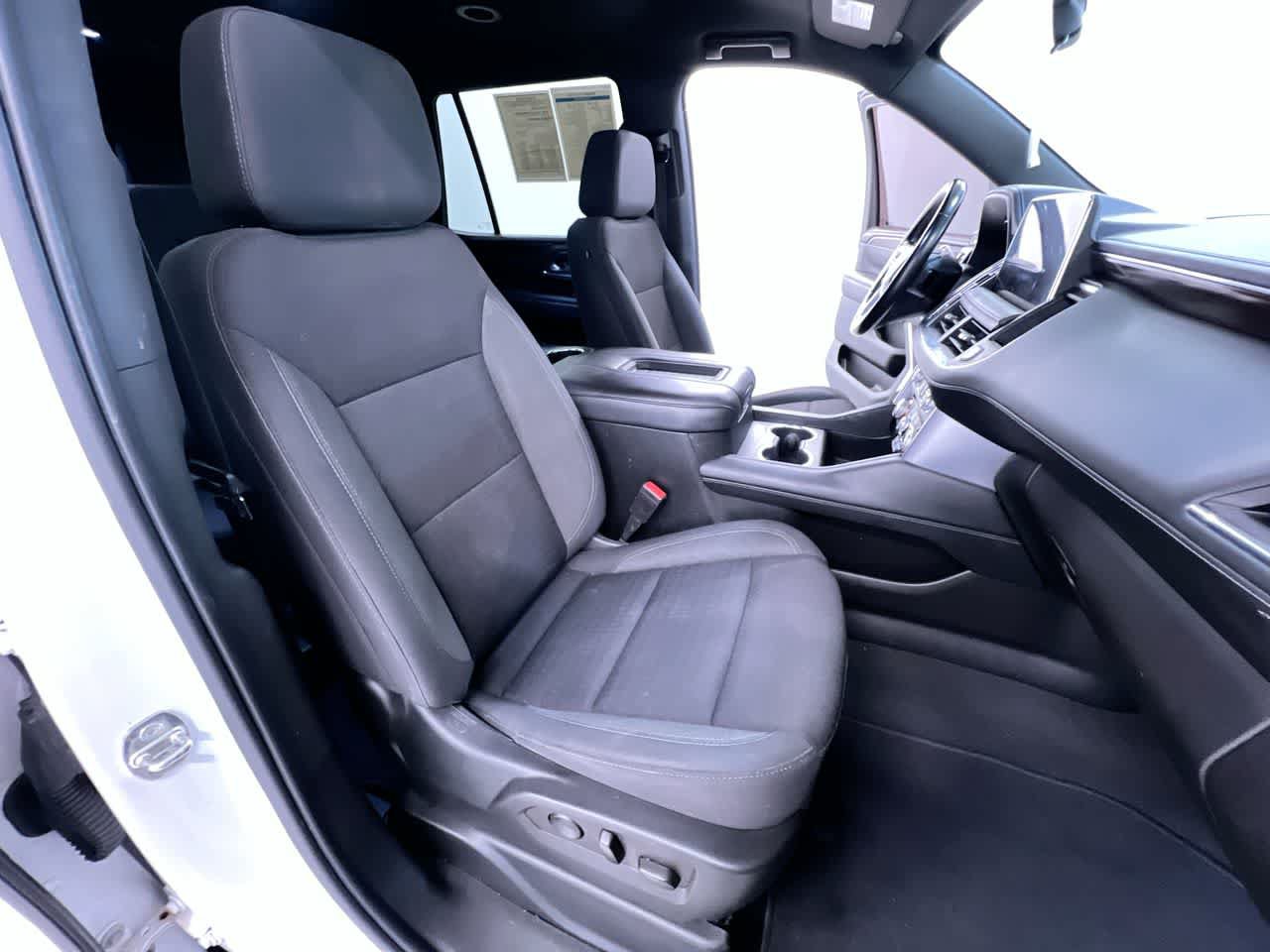 Used 2022 GMC Yukon SLE w/ Gmc Pro Safety Plus Package RWD image 35