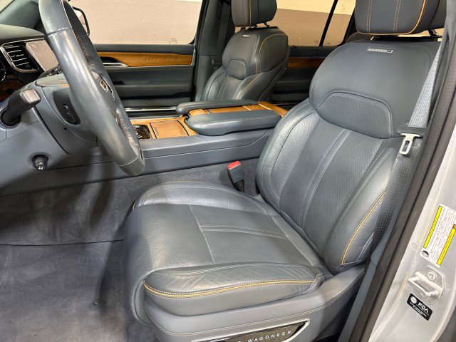 Used 2022 Jeep Grand Wagoneer Series II w/ Premium Group II image 17
