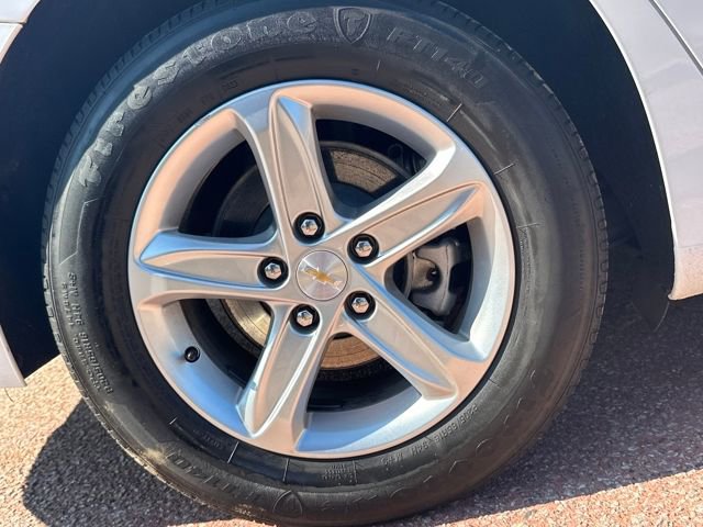 Used 2023 Chevrolet Malibu LS w/ Driver Confidence Package image 28