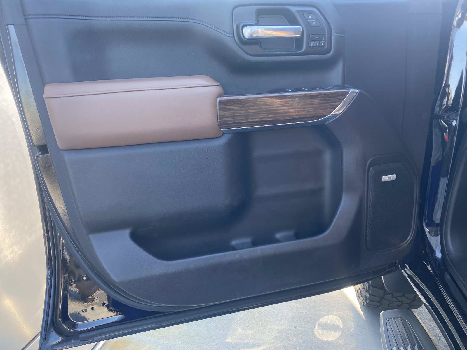 Used 2022 Chevrolet Silverado 3500 High Country AWD/4WD image 16