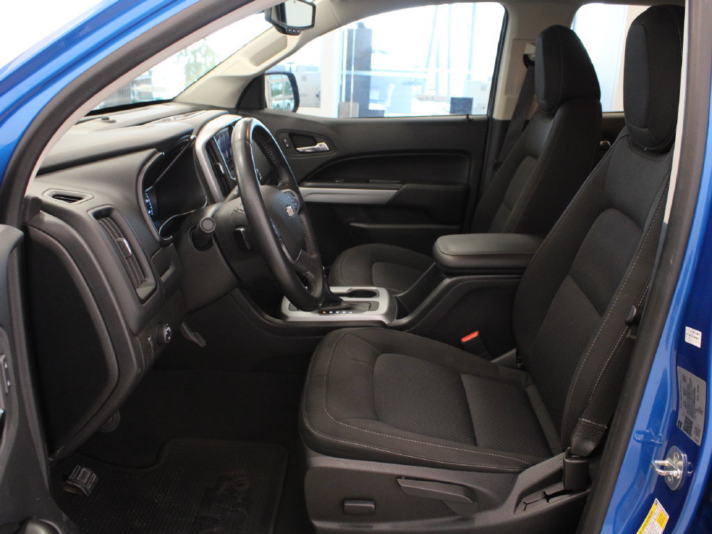 Used 2022 Chevrolet Colorado LT w/ Safety Package RWD image 10