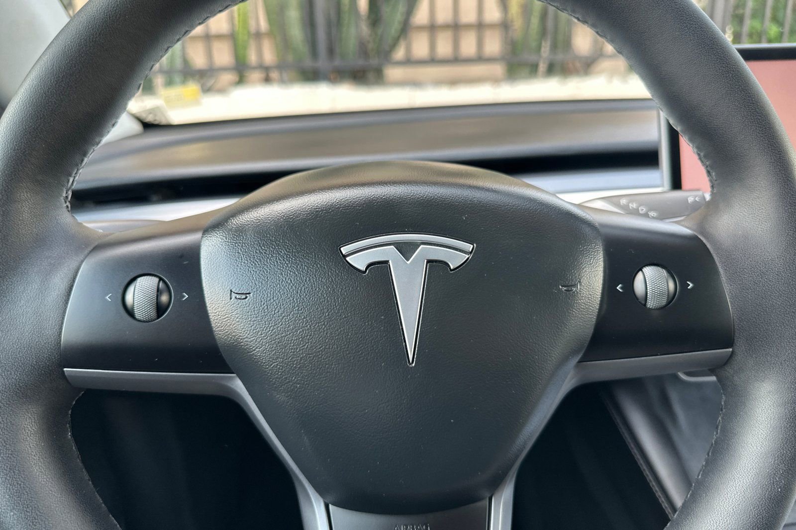 Used 2022 Tesla Model Y Performance image 23