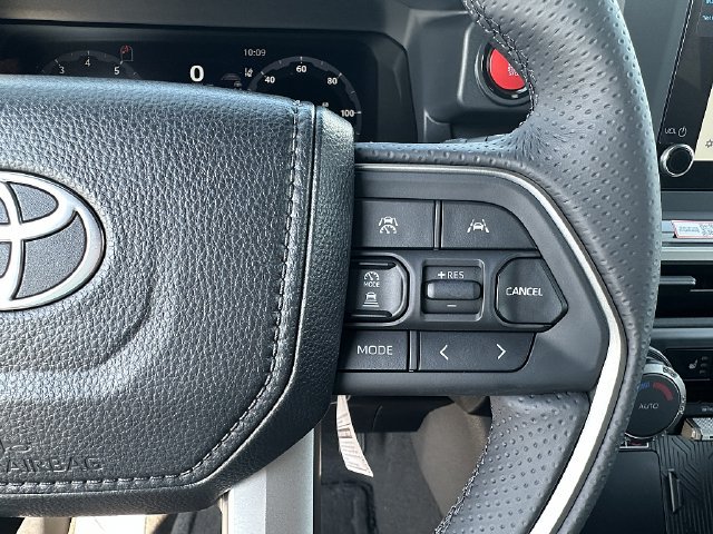 New 2026 Toyota 4Runner TRD Off-Road AWD/4WD image 24
