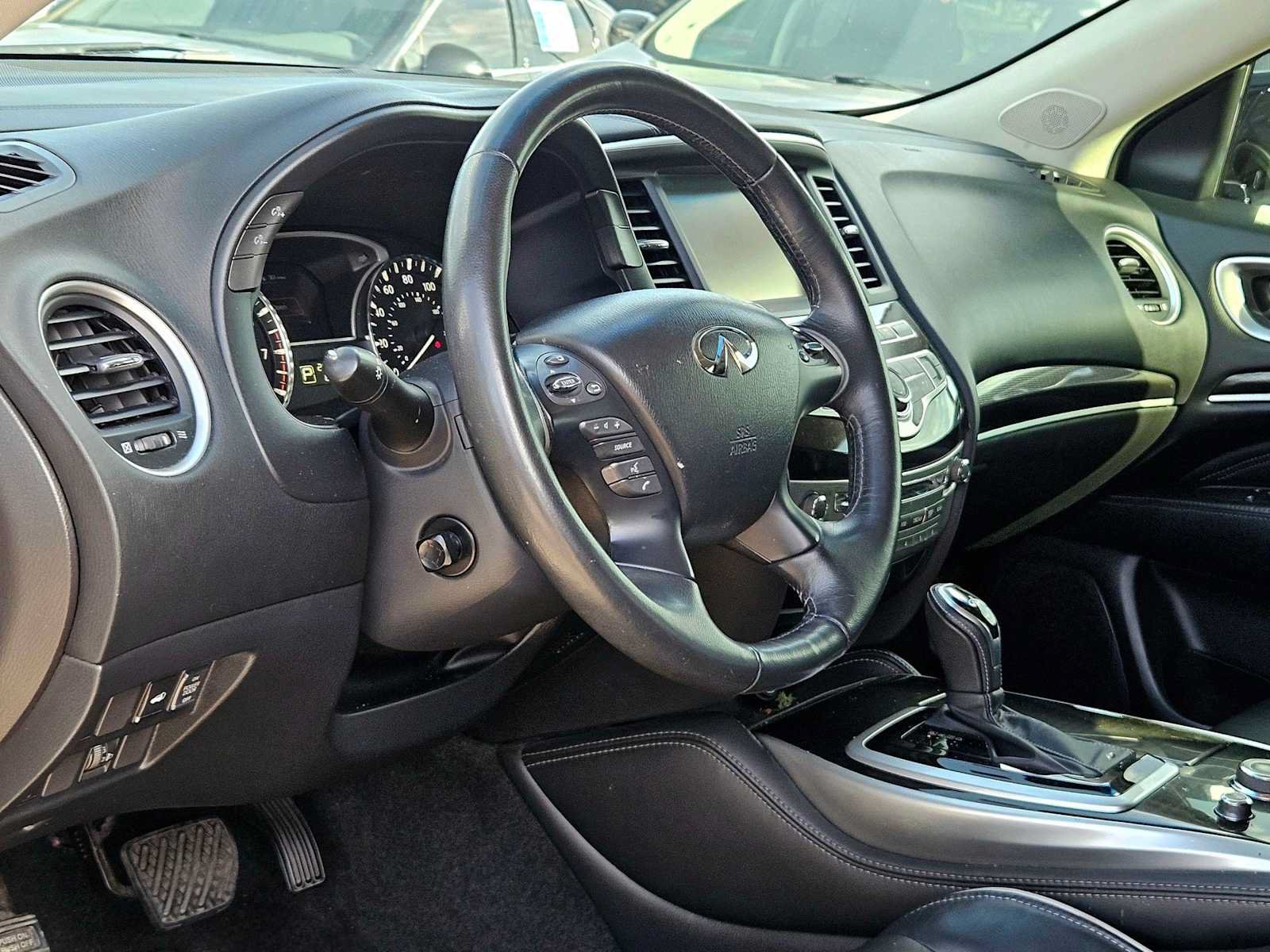 Used 2016 INFINITI QX60 FWD w/ Premium Plus Package video 2