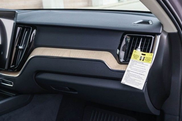 New 2026 Volvo XC60 B5 Plus w/ Climate Package PRO image 19