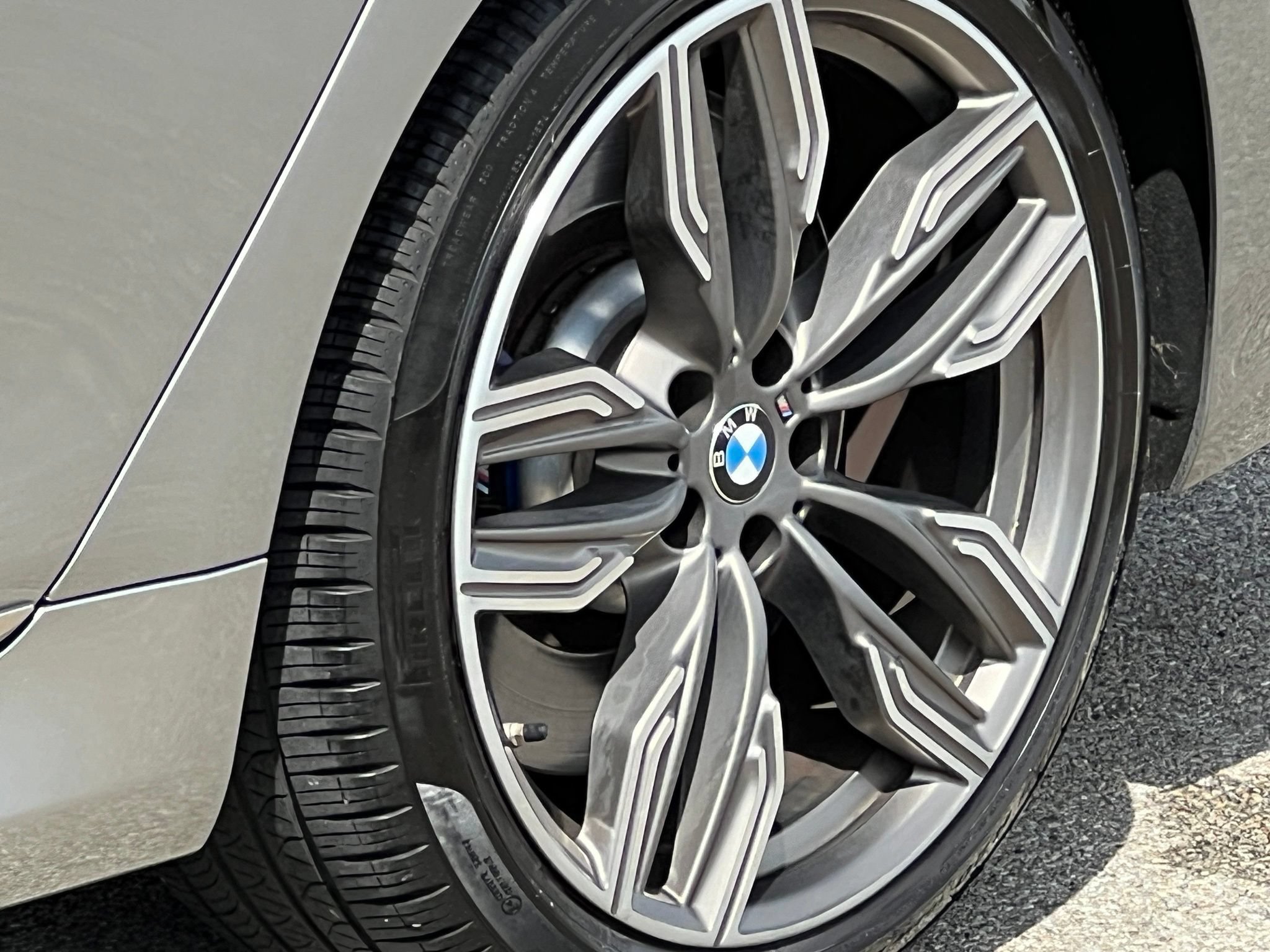 Used 2021 BMW M760i xDrive AWD/4WD image 17