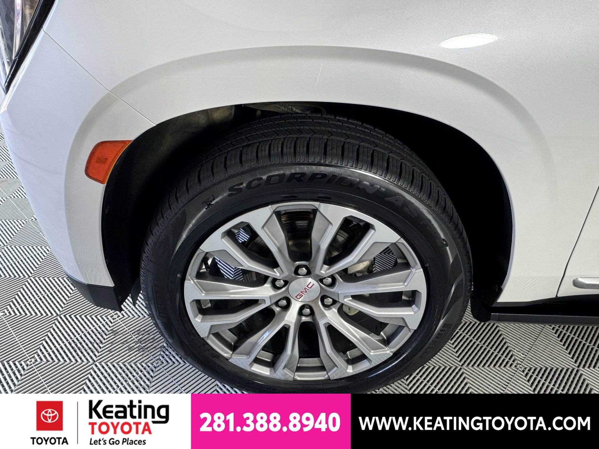 Used 2021 GMC Yukon Denali w/ Denali Premium Package AWD/4WD image 31