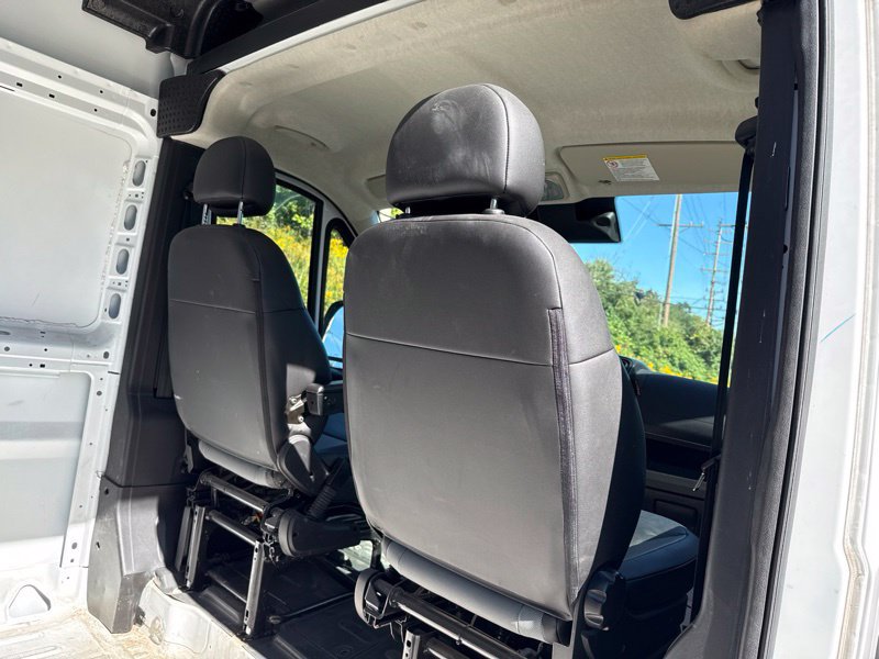 Used 2025 RAM ProMaster 2500 w/ Convenience Group FWD image 12