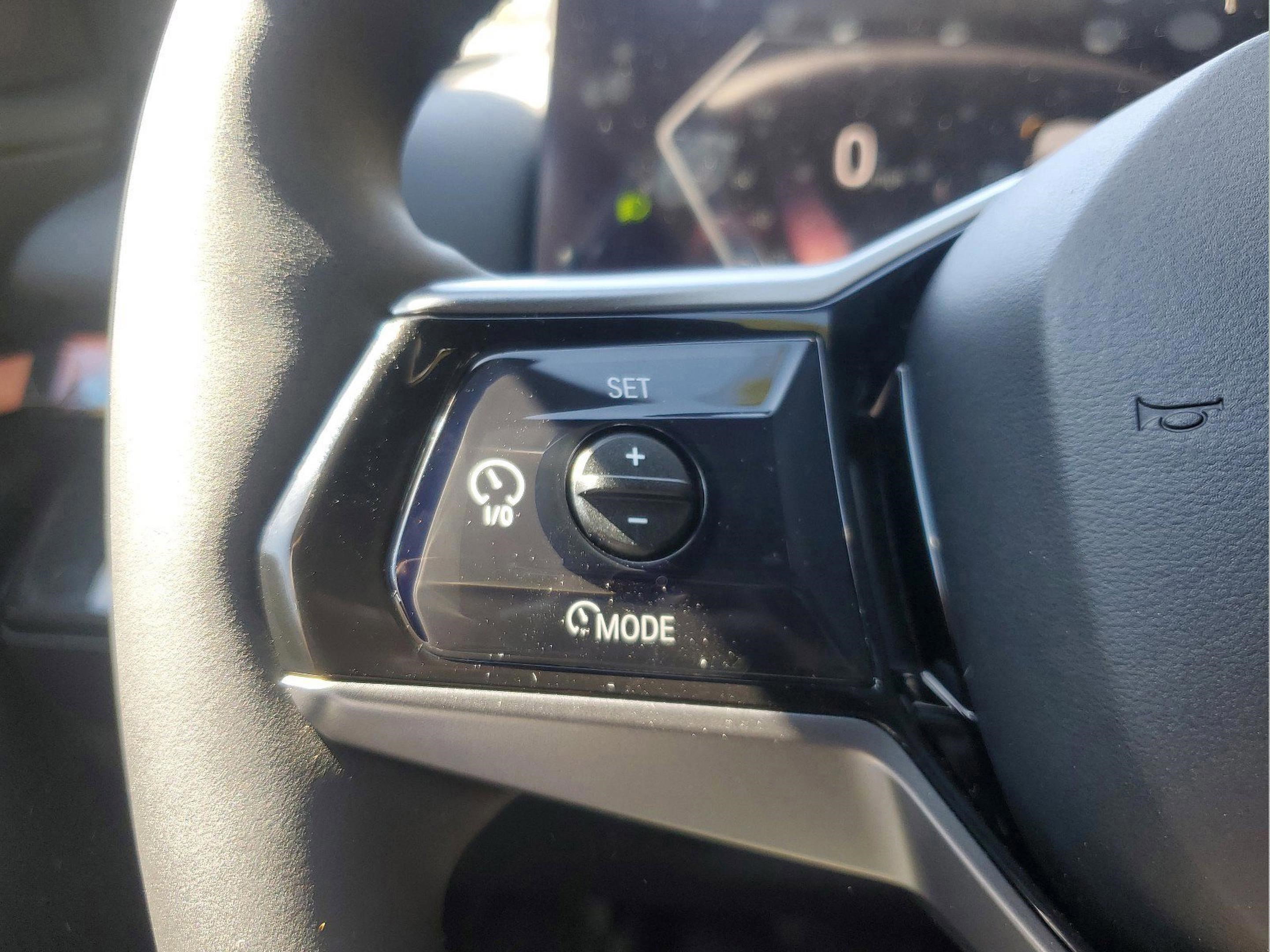 Used 2025 BMW i5 eDrive40i w/ Premium Package image 23