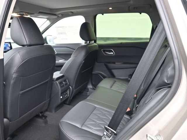 New 2026 Nissan Rogue Platinum w/ Platinum Premium Package image 14