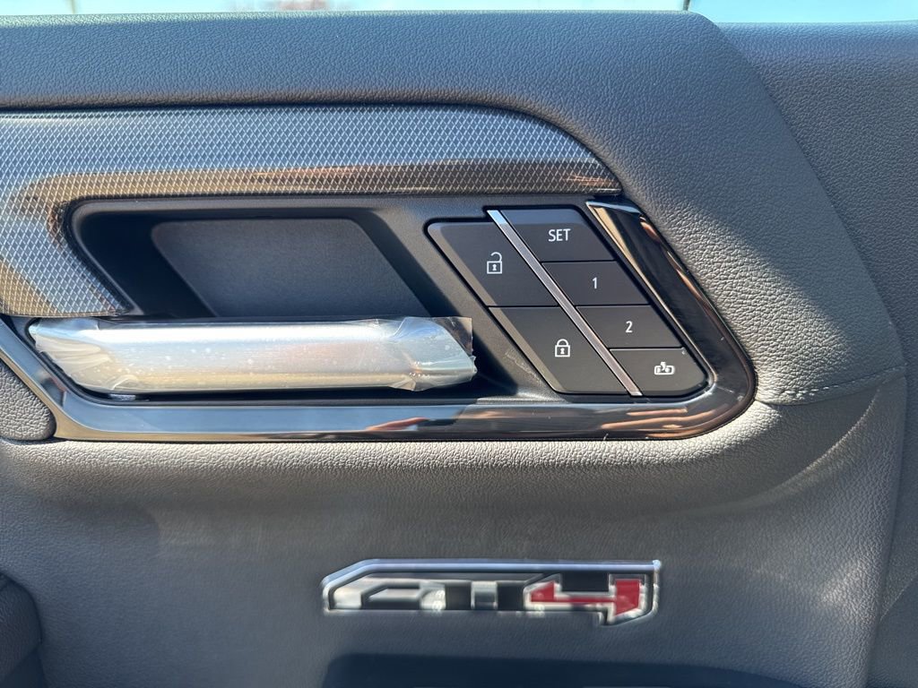New 2026 GMC Sierra 1500 AT4 w/ AT4 Premium Package AWD/4WD image 10