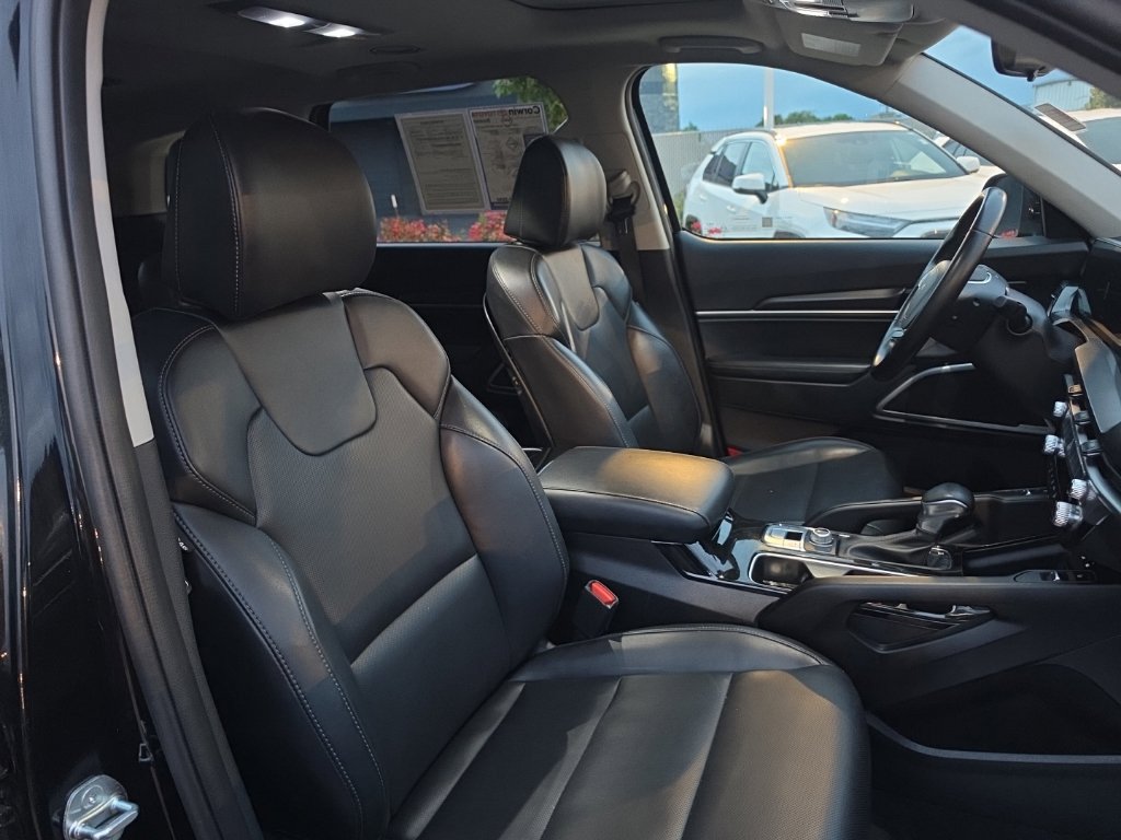 Used 2025 Kia Telluride S AWD/4WD image 11